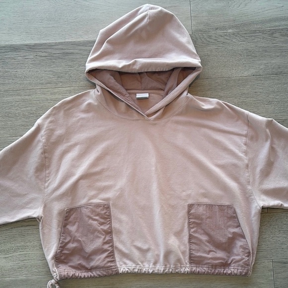 Outdoor Voices Pink Cropped Hoodie with Pockets M - Picture 2 of 8